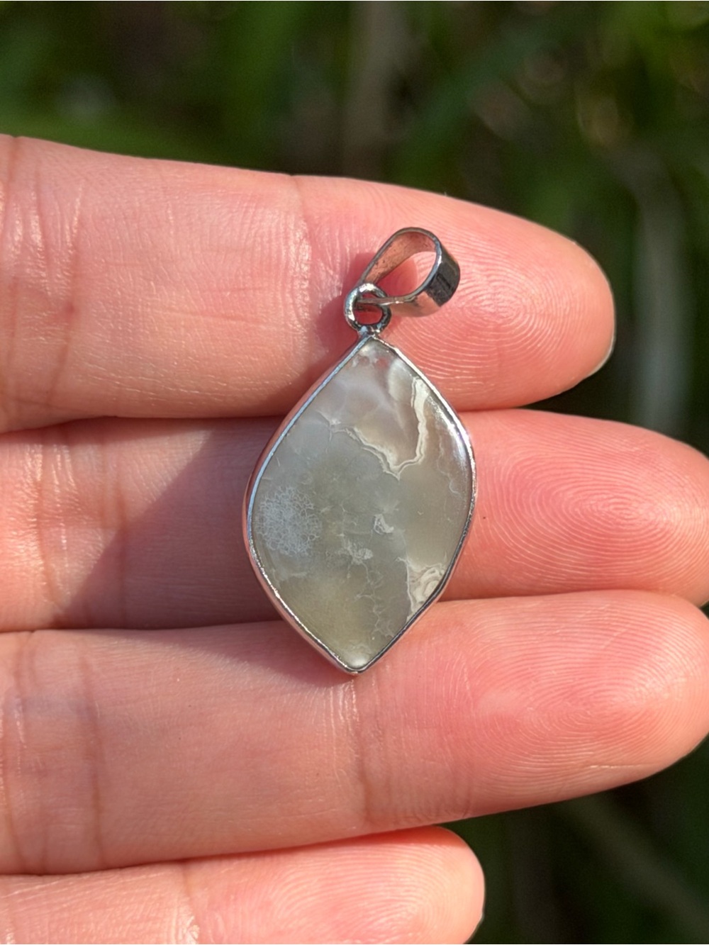 925 Silver Plated Small Dainty Ocean Jasper Pendant 2585 - Picture 3 of 4